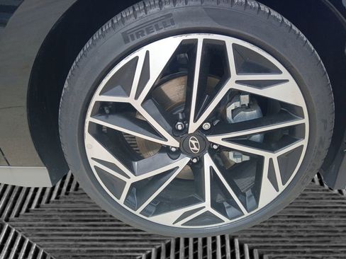 Used 2025 Hyundai Ioniq 6 SEL RWD image 5