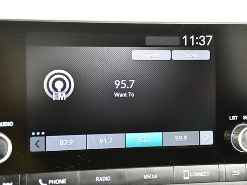 Certified 2024 Honda HR-V LX image 26