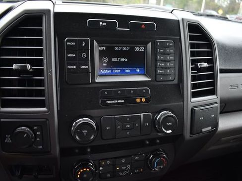 Used 2019 Ford F250 XL w/ Power Equipment Group image 14