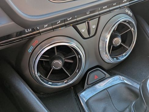 Used 2023 Chevrolet Camaro LT RWD image 13