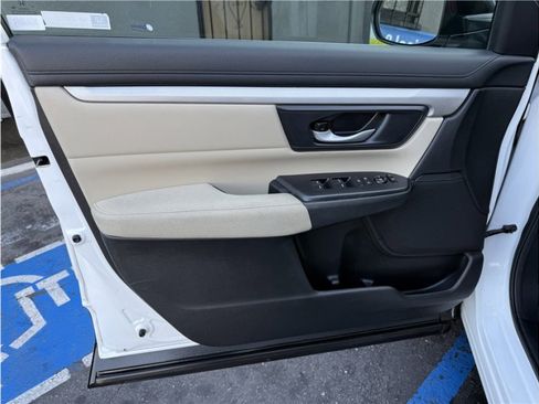 Used 2019 Honda CR-V LX image 16
