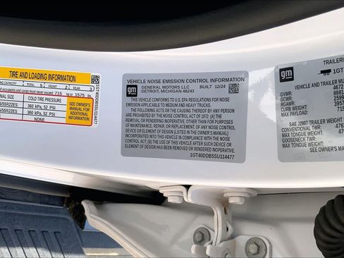 Certified 2025 GMC Hummer EV 3X w/ LPO, Dark Essentials Package AWD/4WD image 33
