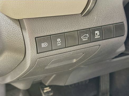 Used 2022 Toyota Camry SE FWD image 10