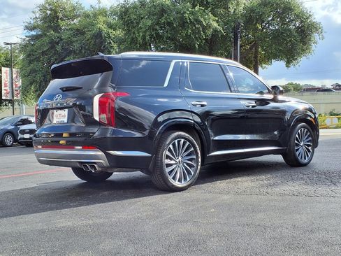 Used 2023 Hyundai Palisade Calligraphy FWD image 6