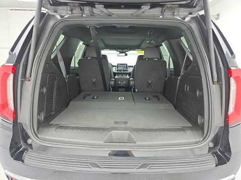 Used 2023 GMC Yukon SLT AWD/4WD image 50
