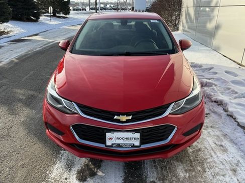 Used 2018 Chevrolet Cruze LT image 34