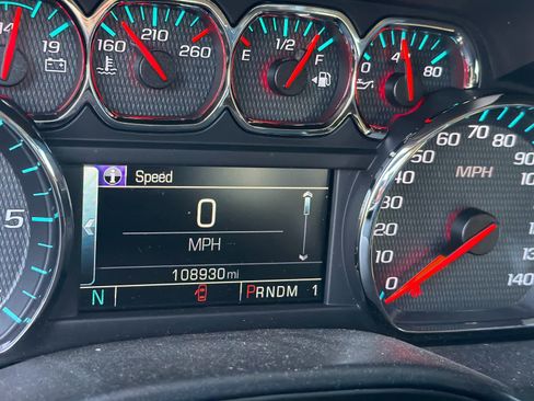 Used 2016 Chevrolet Silverado 2500 LT w/ LT Convenience Package image 3