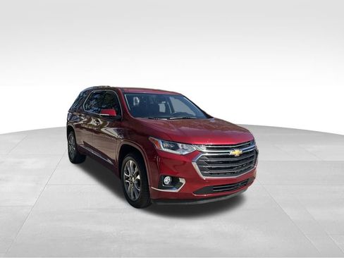 Used 2019 Chevrolet Traverse Premier w/ Driver Confidence II Package image 2