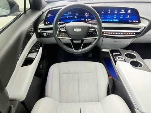 Used 2024 Cadillac Lyriq Luxury AWD/4WD image 54