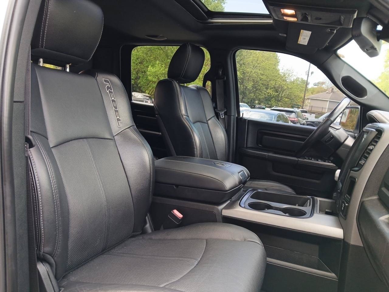 Used 2018 RAM 1500 Rebel w/ Luxury Group AWD/4WD image 17