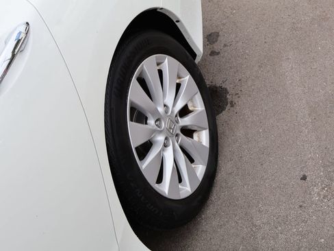 Used 2013 Honda Accord EX-L image 32