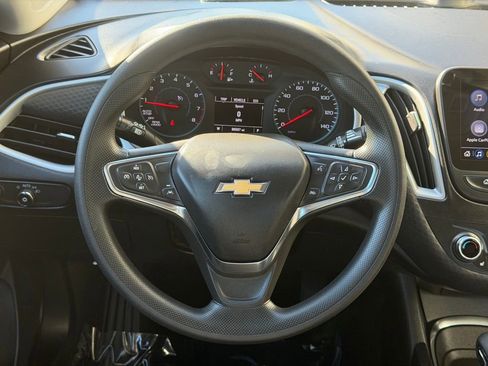 Used 2024 Chevrolet Malibu LT FWD image 16