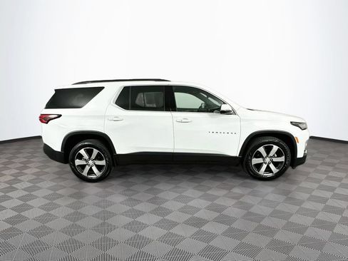 Used 2023 Chevrolet Traverse LT w/ LT Premium Package AWD/4WD image 12