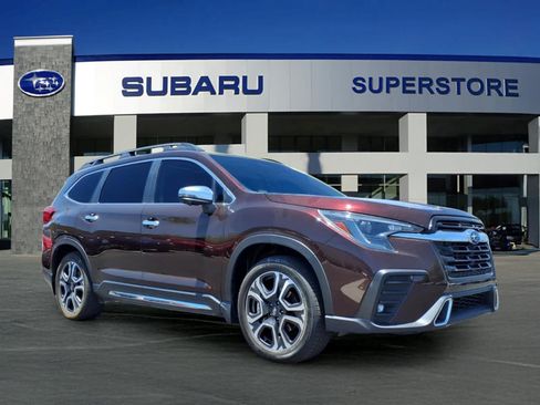 Certified 2023 Subaru Ascent Touring AWD/4WD image 1