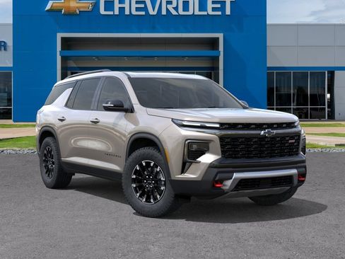 New 2026 Chevrolet Traverse Z71 w/ Driver Confidence Package AWD/4WD image 7