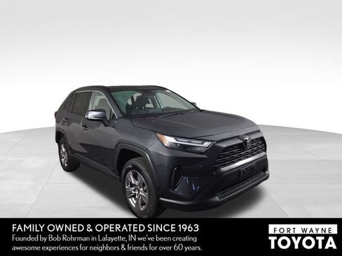 Used 2025 Toyota RAV4 XLE FWD image 4
