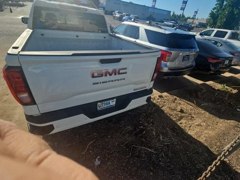 Used 2023 GMC Sierra 1500 Elevation w/ Preferred Package RWD image 7