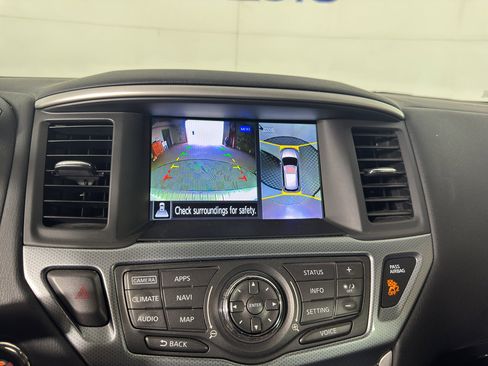 Used 2017 Nissan Pathfinder SL w/ SL Tech Package image 27