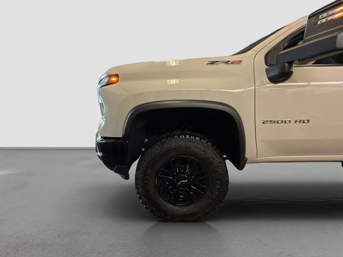 Used 2026 Chevrolet Silverado 2500 ZR2 AWD/4WD image 31