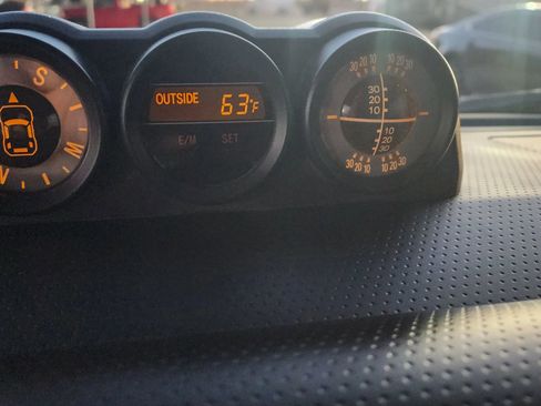 Used 2013 Toyota FJ Cruiser 4WD image 27