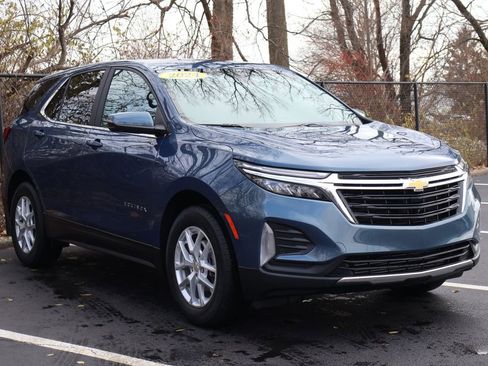 Certified 2024 Chevrolet Equinox LT image 12