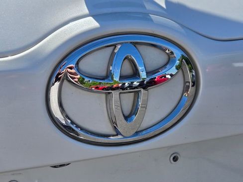 Used 2019 Toyota Highlander Limited AWD/4WD image 19
