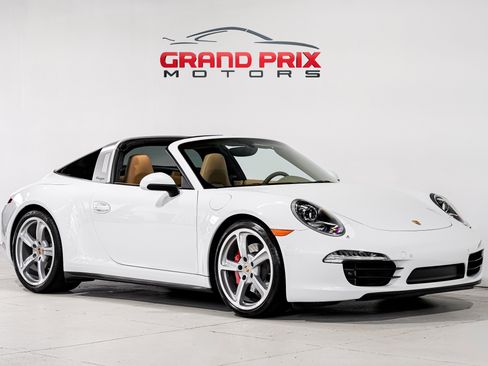 Used 2015 Porsche 911 Targa 4S image 1