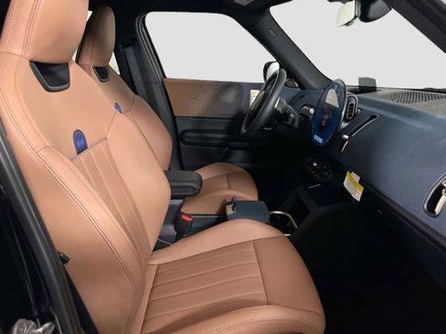 Certified 2025 MINI Cooper Countryman S w/ Comfort Package Max image 32