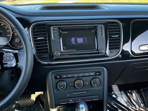 Used 2016 Volkswagen Beetle 1.8T Dune w/ Dune Technology Package image 18