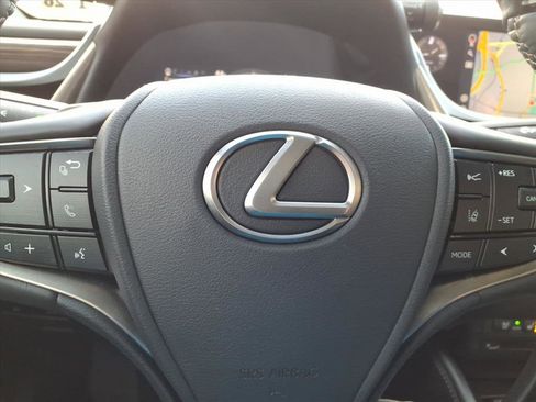 Used 2021 Lexus ES 350 w/ Premium Package image 15