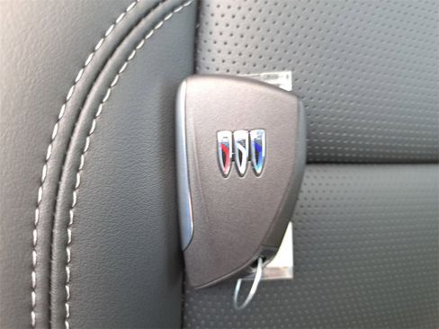 New 2026 Buick Enclave Avenir w/ Super Cruise Package image 39