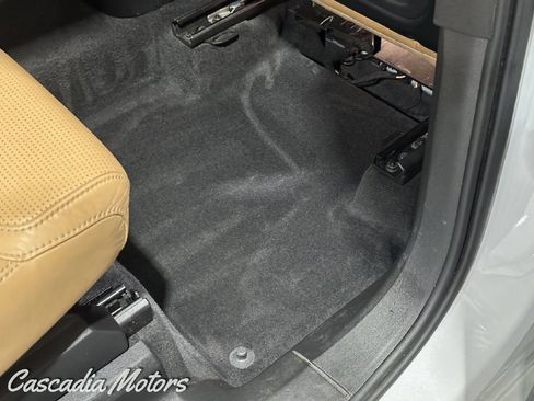 Used 2016 Volvo XC90 T6 AWD/4WD image 29