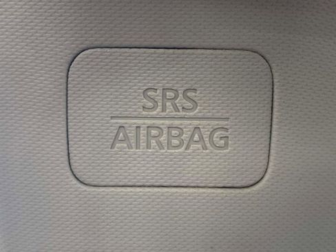 Used 2023 Nissan Altima 2.5 SV FWD image 33