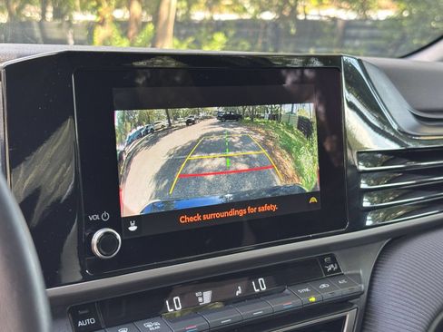 Used 2026 Toyota Camry SE FWD image 22
