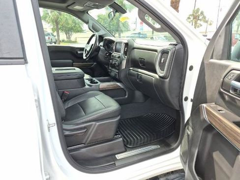 Used 2021 Chevrolet Silverado 1500 RST w/ Texas Edition Plus AWD/4WD image 19