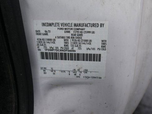 Used 2022 Ford F750 2WD Regular Cab Super Duty image 22
