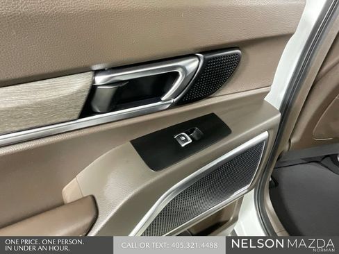 Used 2021 Kia Telluride SX w/ Towing Package FWD image 19