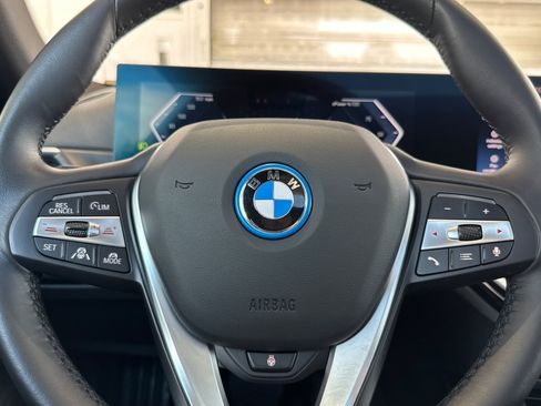 Used 2024 BMW i4 xDrive40i w/ Premium Package AWD/4WD image 30