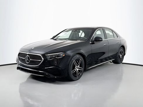 New 2026 Mercedes-Benz E 350 4MATIC Sedan image 3