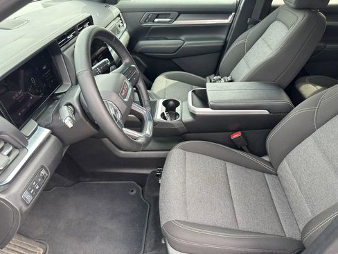 Used 2026 GMC Terrain Elevation image 17