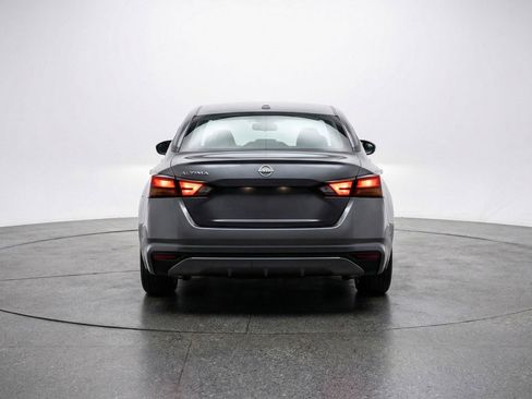 Used 2025 Nissan Altima 2.5 SV image 7