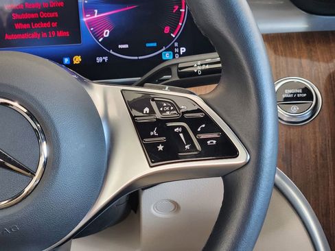 Used 2024 Mercedes-Benz C 300 4MATIC Sedan image 29