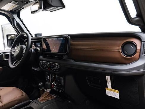 Used 2025 Jeep Gladiator Rubicon w/ Safety Group image 54