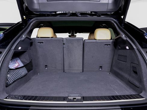 Used 2022 Porsche Cayenne S image 12