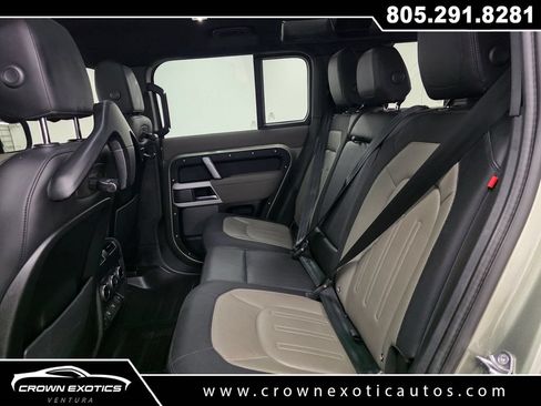 Used 2022 Land Rover Defender 110 X-Dynamic SE AWD/4WD image 18
