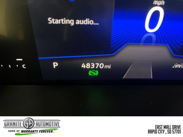 Used 2025 Volkswagen Jetta SE FWD image 12