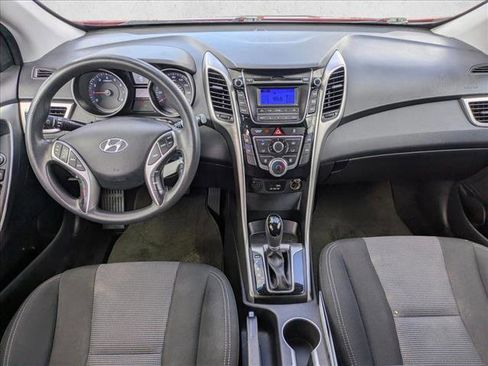 Used 2017 Hyundai Elantra GT FWD image 15