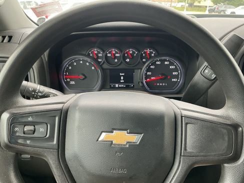 Used 2021 Chevrolet Silverado 2500 Custom w/ Custom Value Package AWD/4WD image 6
