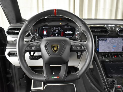 Used 2024 Lamborghini Urus S AWD/4WD image 19