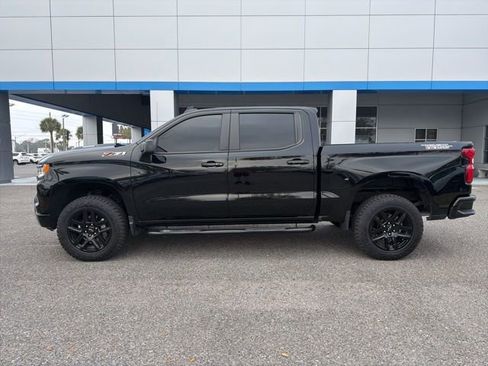 Used 2025 Chevrolet Silverado 1500 LT Trail Boss w/ Convenience Package II image 5